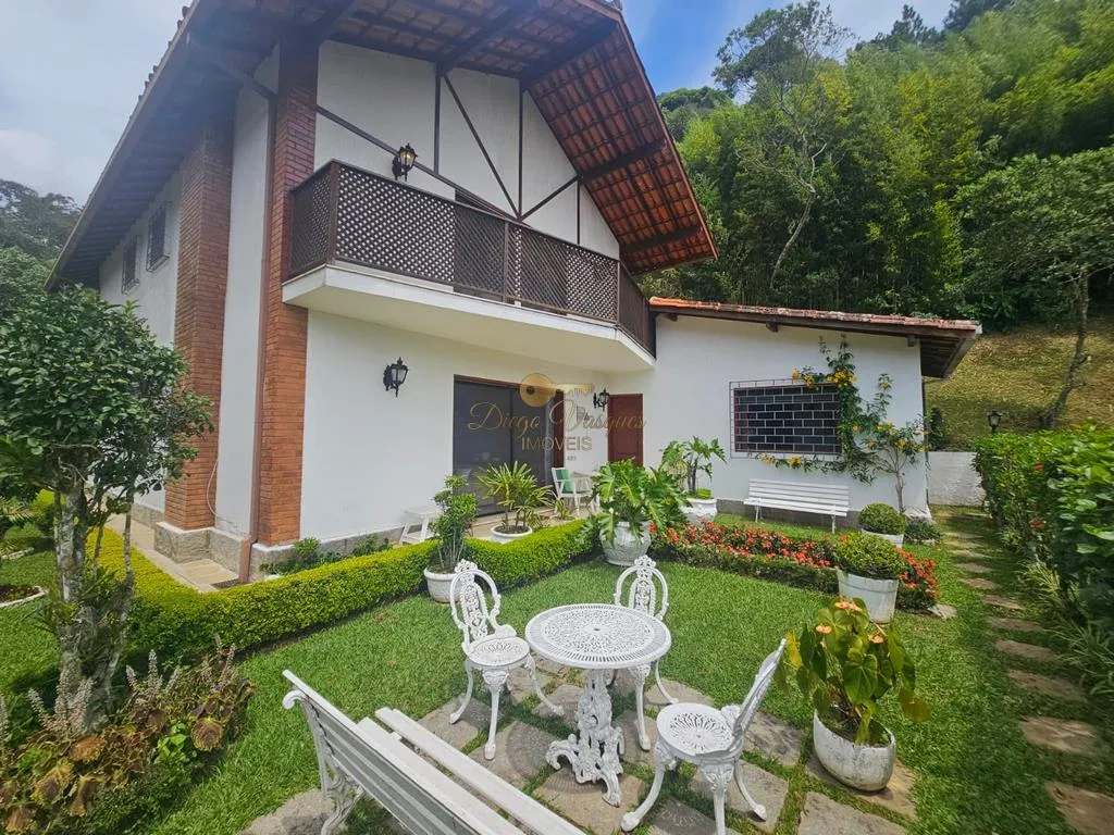 Foto do imóvel Casa em Condomínio para Venda em Teresópolis / RJ em Alameda Jacauna