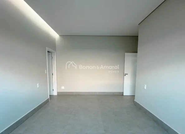 Imagem Casa térrea nova à venda com 3 quartos sendo 3 suítes, todas com armários planejados, ar condici...