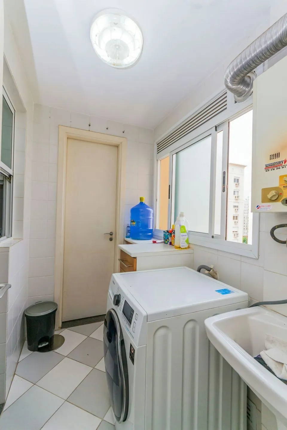 Imagem Apartamento de 3 dormitórios à venda em Passo D'areia, Porto Alegre.