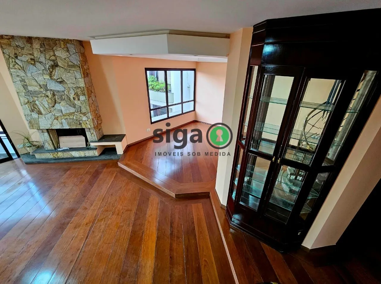 Imagem Duplex Exclusivo com 410 m², 5 Quartos, Piscina Privativa e 4 Vagas!