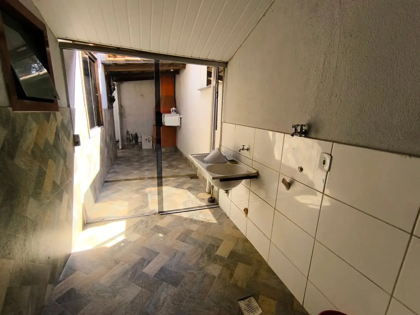 Imagem Casa 3/4 Com Suite Completa Em Aramrios Com Suite Ampliada No Belle Vue