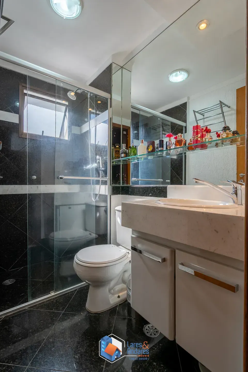 Imagem Apartamento para venda em Barra Funda com 2 quartos, sendo 1 suíte, 93m²