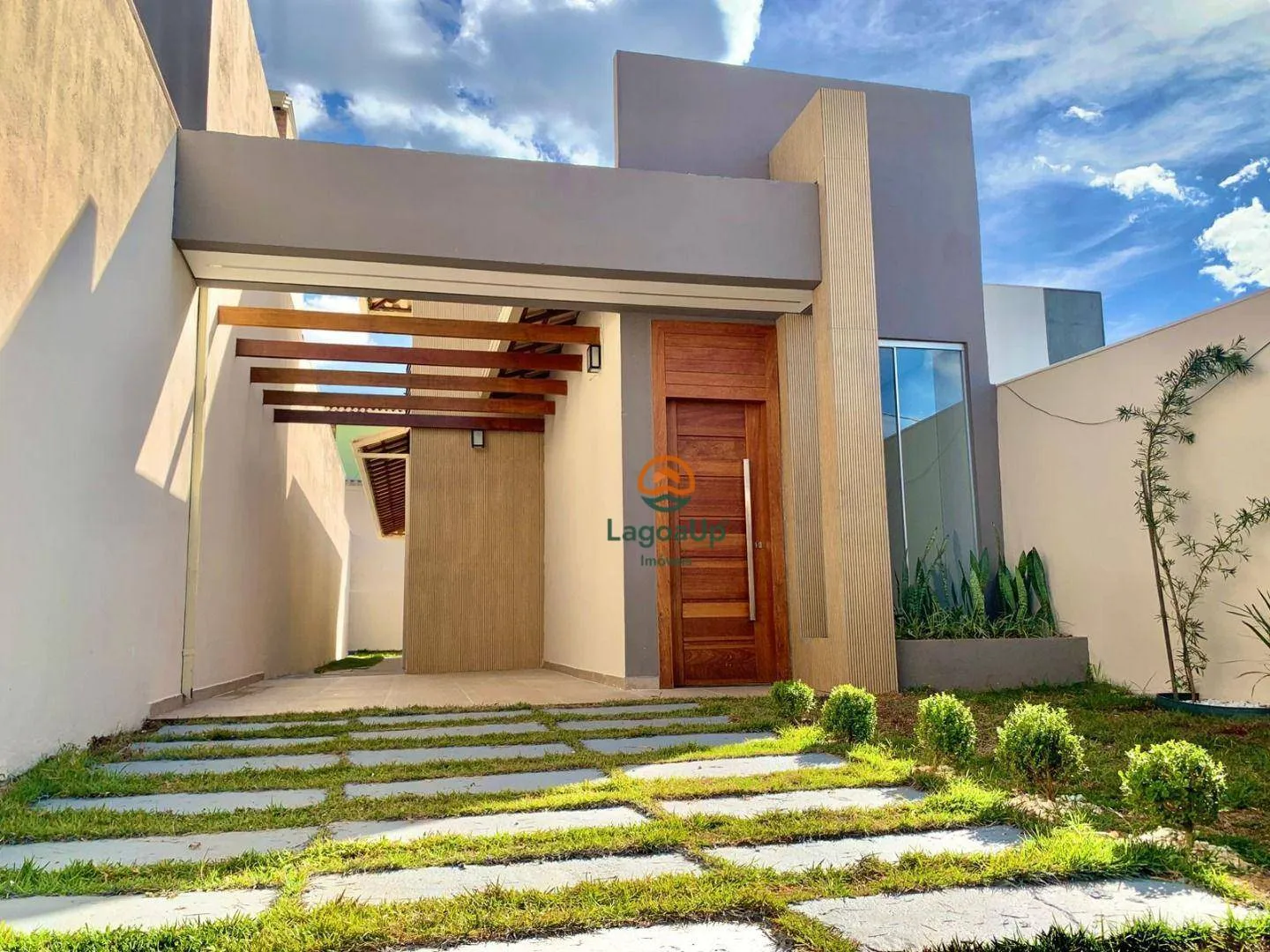 Imagem Casa com 3 dormitórios à venda, 90 m² por R$ 649.000,00 - Portal do Sol - Lagoa Santa/MG