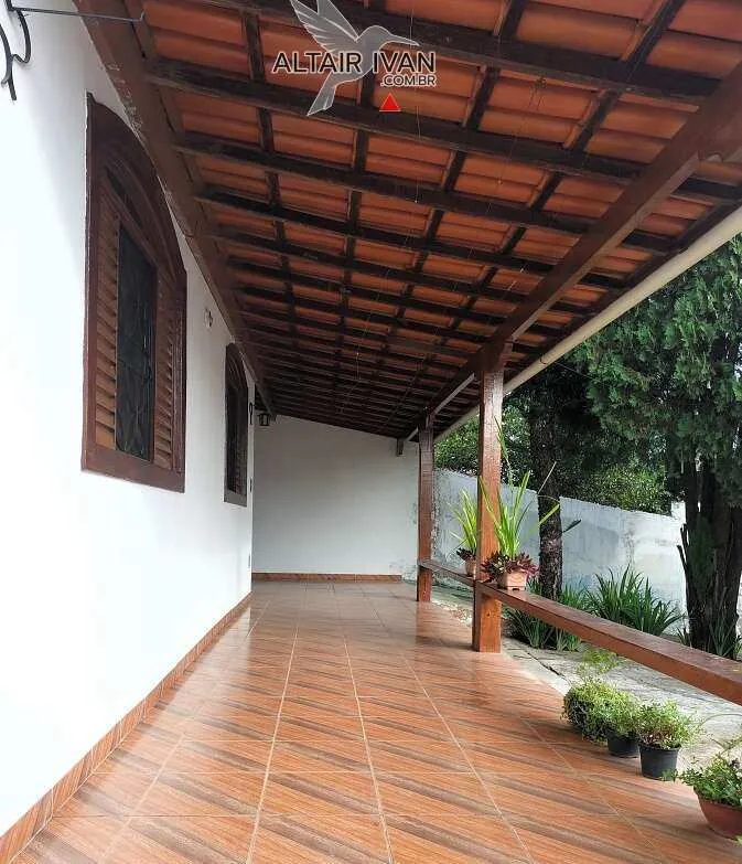 Imagem Casa antiga em bom estado