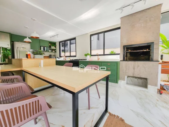 Imagem Belíssima casa à Venda com 3 Dormitórios 3 Suítes 350 m² de área útil - Riviera de São Lourenço - Bertioga SP