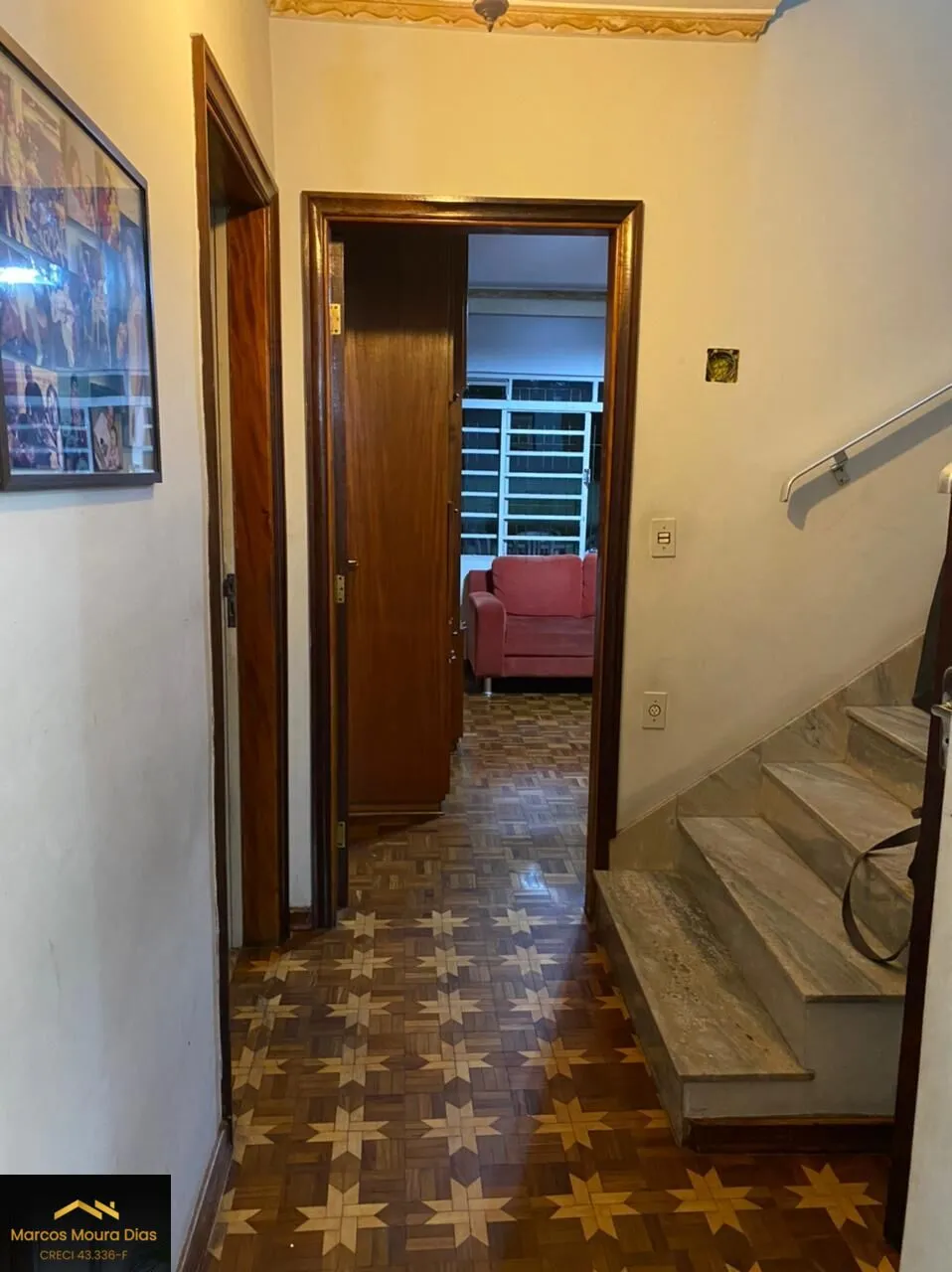 Imagem Sobrado no Sumaré, 4 dormitórios ( 1 Suíte), 3 vagas de garagem com portão automático, Churrasqueira. Região da Avenida Pompeia