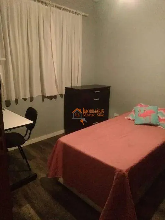 Imagem Casa com 4 dormitórios à venda, 220 m² por R$ 990.000,00 - Jardim São Roberto - Guarulhos/SP