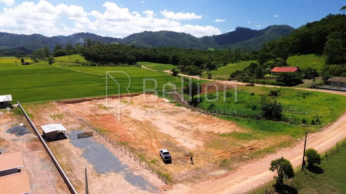 Imagem Terreno à venda no bairro Centro em Rio dos Cedros/SC