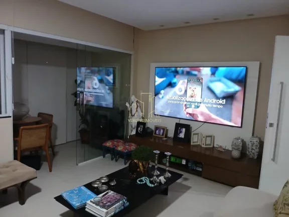 Imagem Apartamento amplo e bem localizado com três quartos varanda a venda no Caminho das Árvores