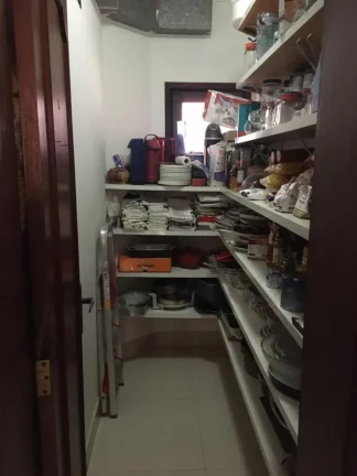 Imagem Casa no Res. Alpha 11 - 408m²