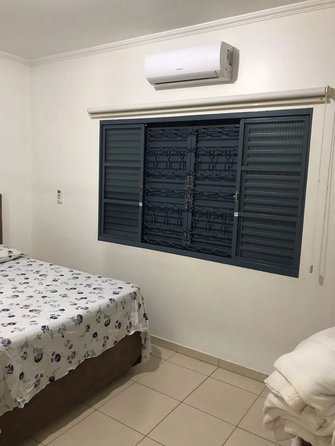 Imagem Casa à venda 3 Quartos, 1 Suite, 5 Vagas, 300M², Campos Elíseos, Taubaté - SP