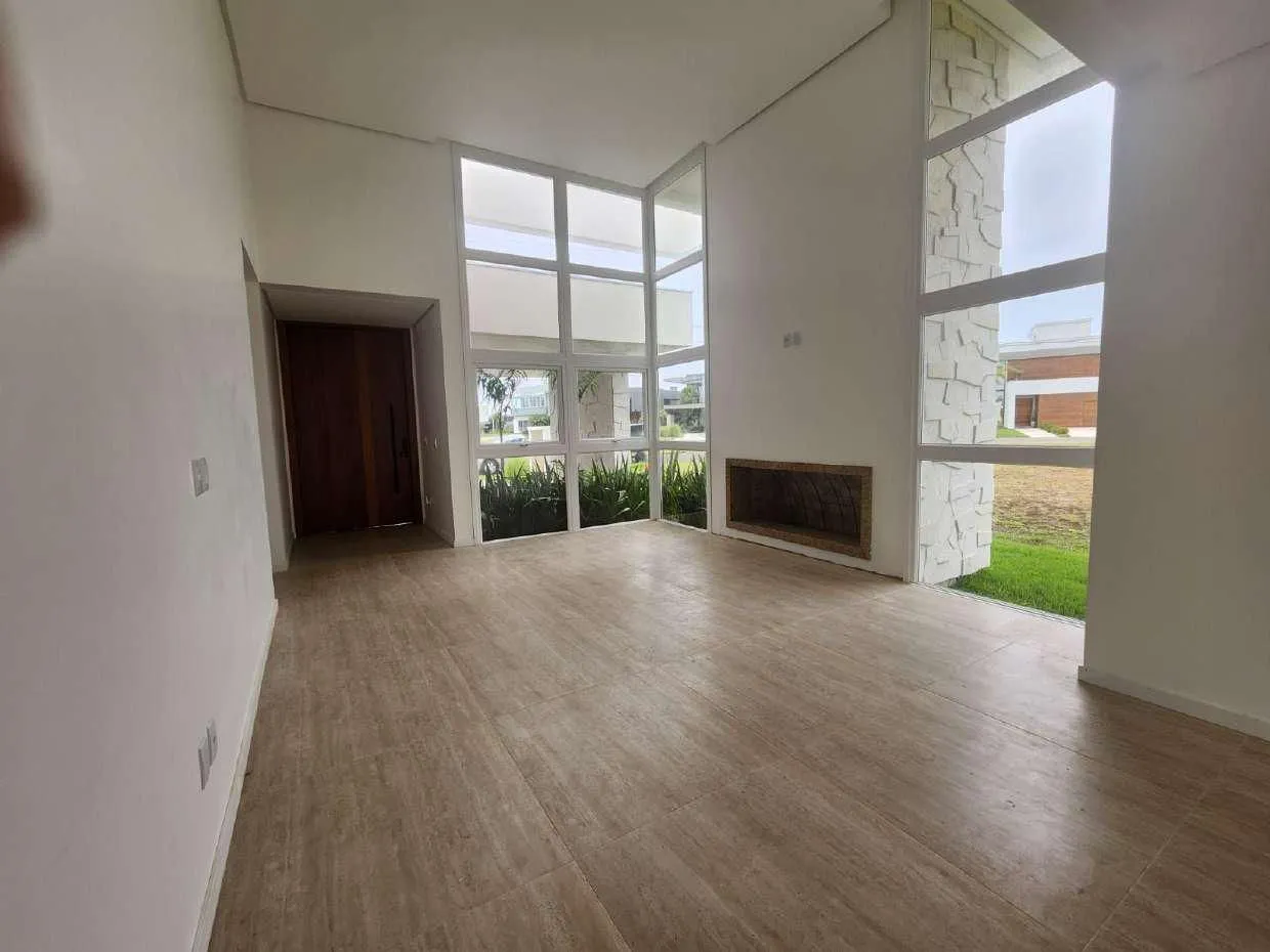 Imagem Casa de condomínio à venda em Torres, Centro, com 4 quartos, 209m2