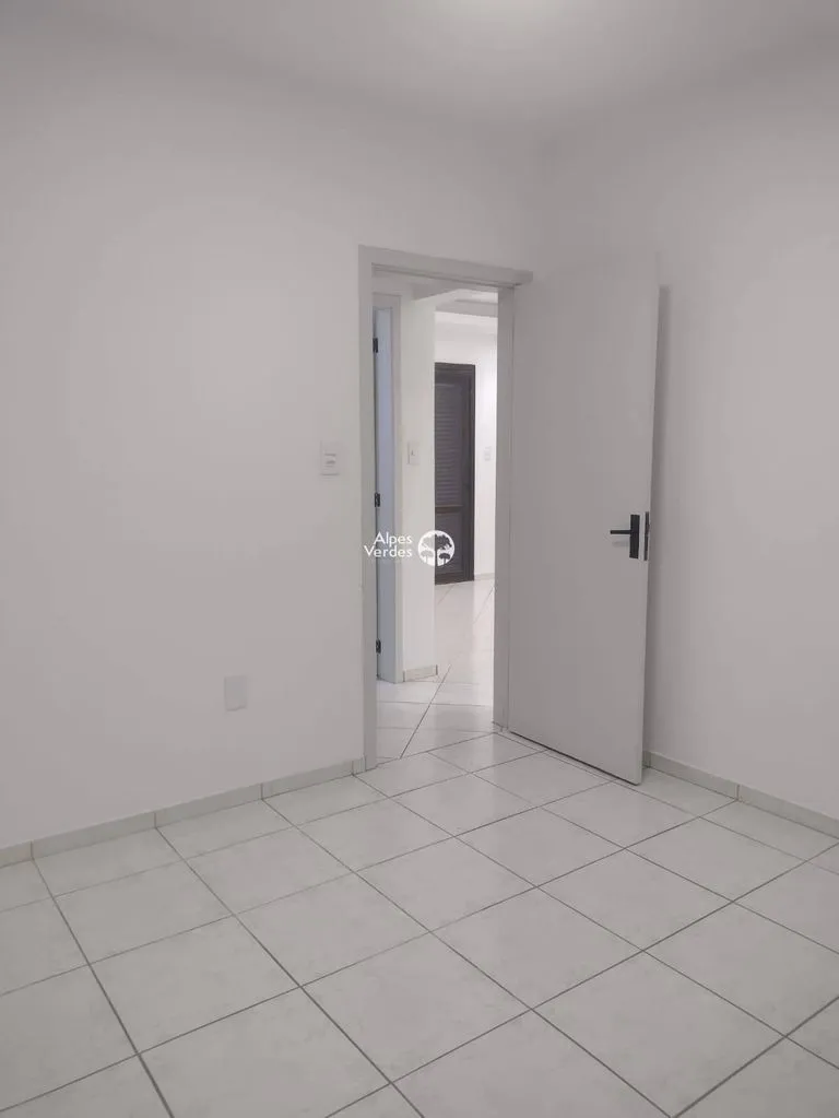 Imagem Vende-se apto no centro de Taquara-2 Quartos- R$340.000,00