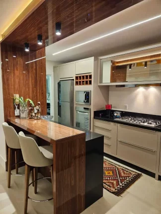 Imagem Apartamento com 4 dormitórios sendo 2 suítes e 4 vagas de garagem no Centro de Balneário Camboriú