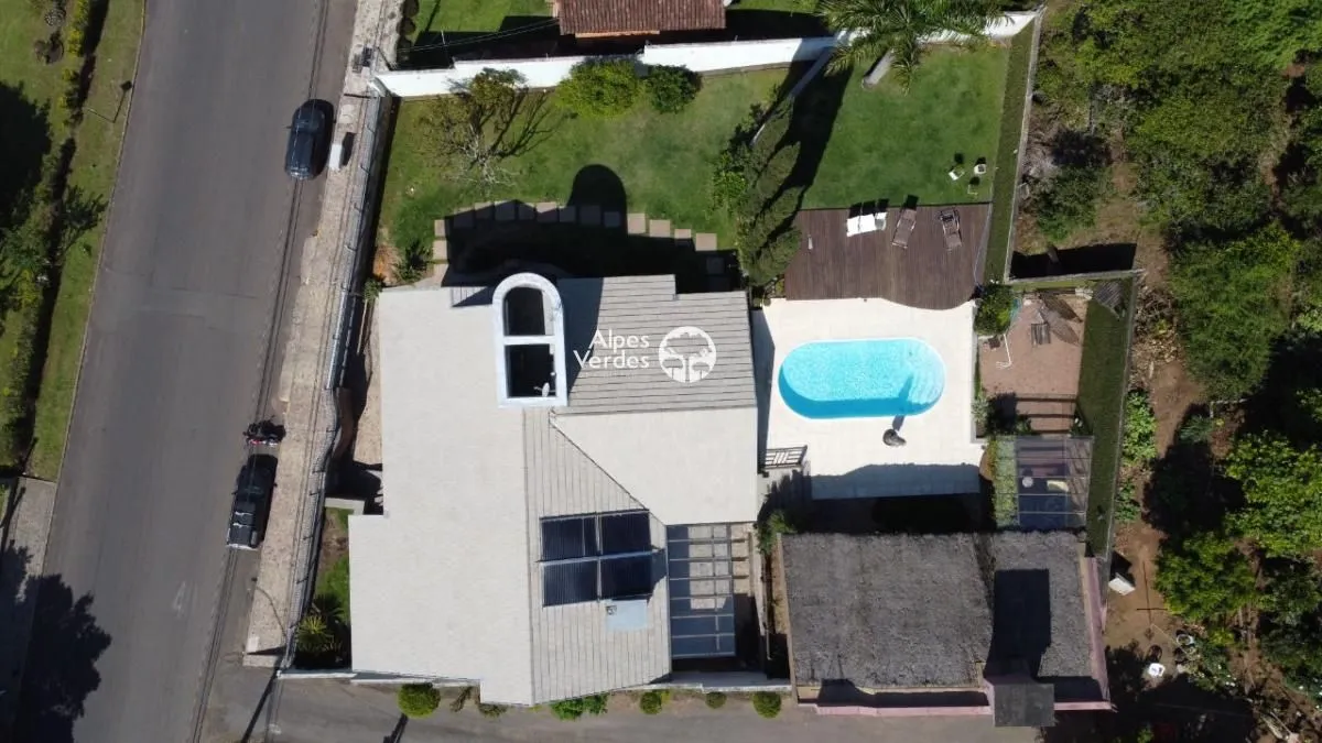 Imagem Vende-se casa totalmente mobiliada em Três Coroas-3 Quartos- R$3.200.000,00