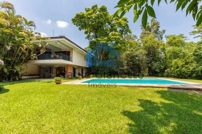 Imagem Mansão Espetacular em Condomínio na Granja Viana