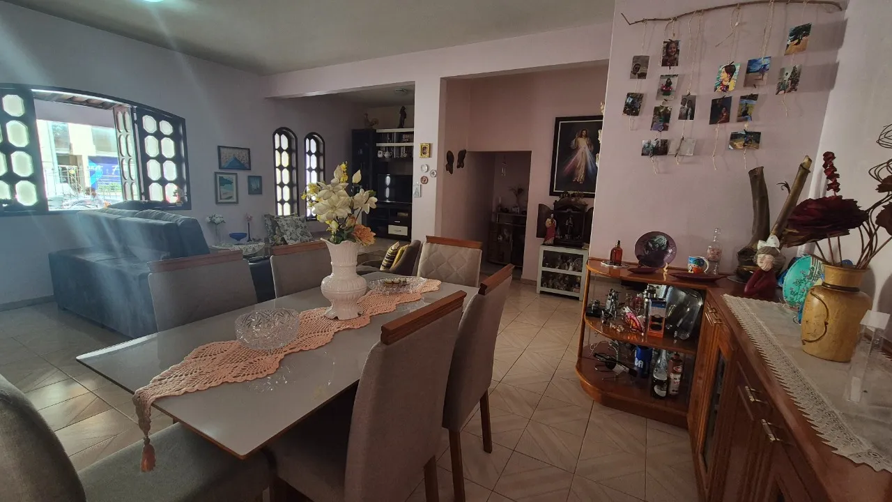 Imagem Casa com 3 quartos à venda em Vila Velha