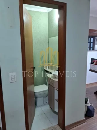 Imagem Linda Casa em Condomínio Fechado com Lazer Completo! Você e sua família merecem viver com conforto, segurança e qualidade de vida! Apresentamos esta charmosa casa de 3 dormitórios, localizada em um dos melhores condomínios da região!