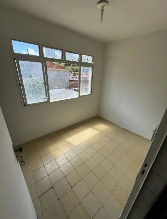 Imagem Apartamento amplo em Manaíra, com 4 quartos, suíte, dependência, 2 vagas, elevador e localização privilegiada perto da praia.