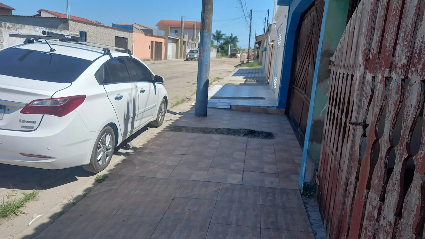 Casa para Venda em Itanhaém, Tupy, 2 dormitórios, 1 suíte, 1 banheiro, 1 vaga