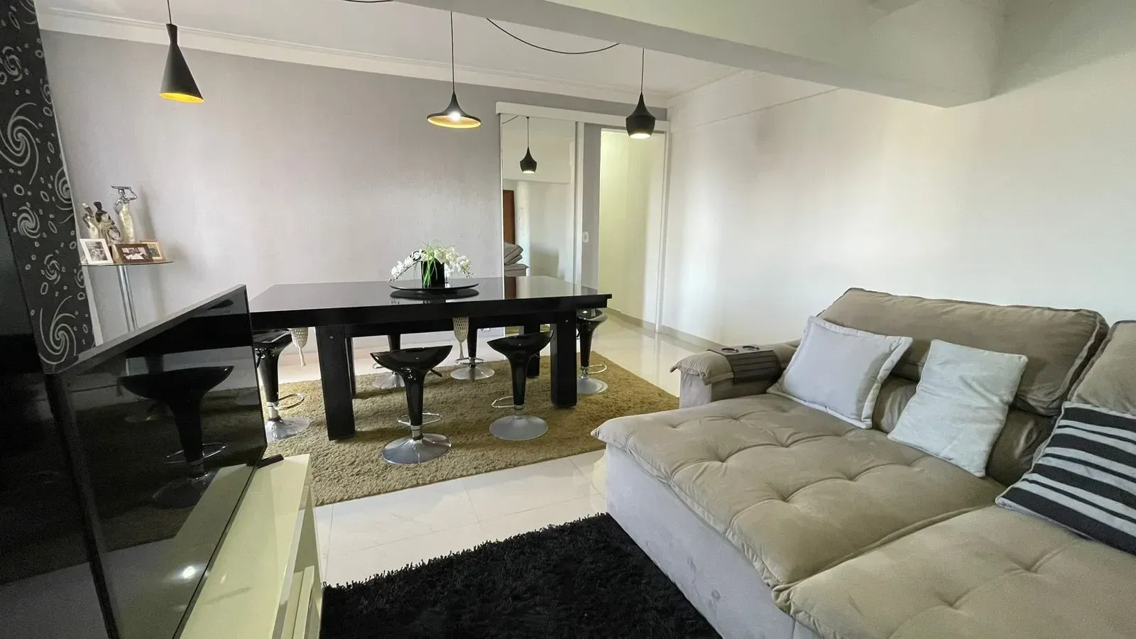 Imagem Apartamento com 2 Quartos à Venda, 93 m² em Marapé - Santos
