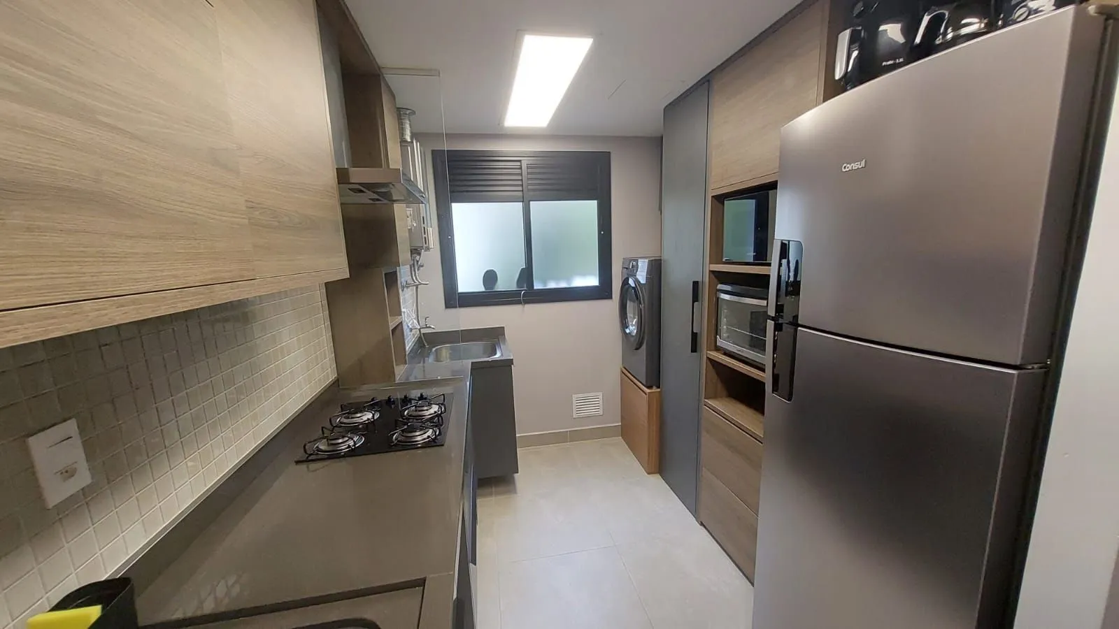 Imagem APARTAMENTO 3 DOMIRTÓRIOS - 3 SUITES - 2 VAGAS - MENINO DEUS - PORTO ALEGRE - RS