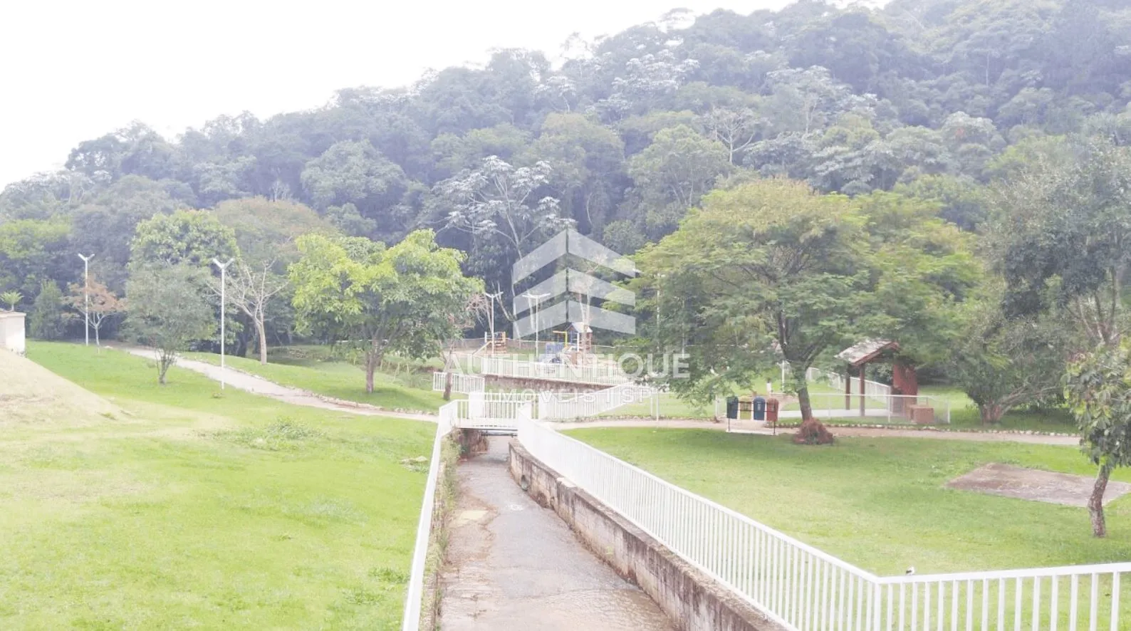 Imagem Aruã Lagos Mogi das Cruzes - Casa à venda no bairro Parque Residencial Itapeti - Mogi das Cruzes/SP