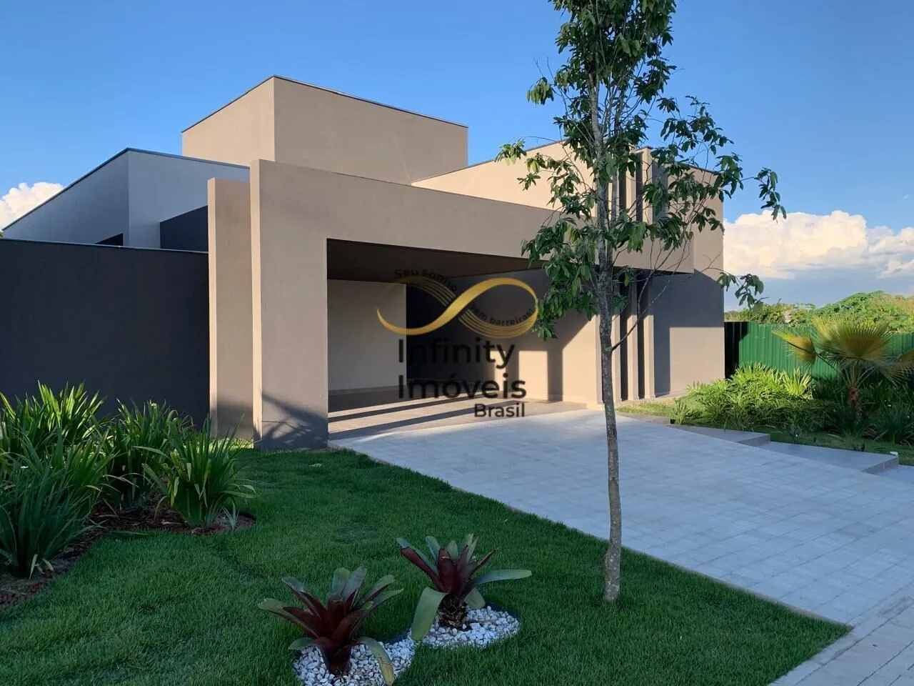 Imagem Casa à venda no bairro Açude - Betim/MG