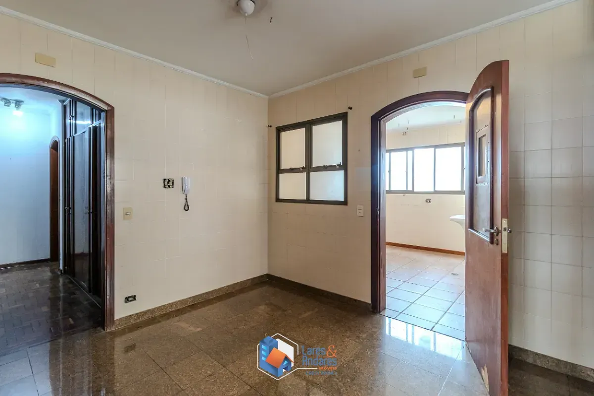 Imagem Apartamento para venda em Campo Belo com 5 quartos, sendo 2 suítes, 210m²