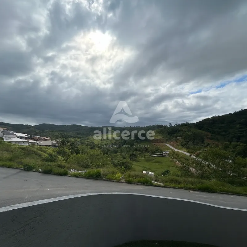 Imagem Sobrado à venda com 2 quartos , 47m² em Bela Vista Palhoça