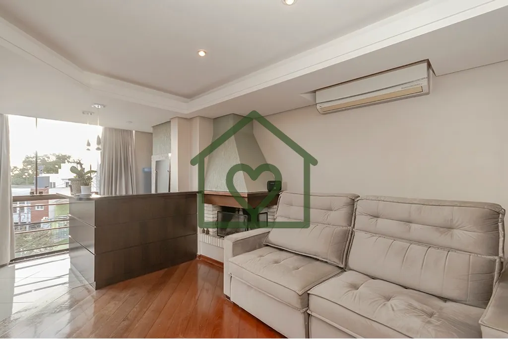 Apartamento situado no coração do bairro Tristeza, Porto Alegre. Este imóvel residencial está a ...