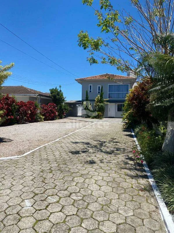 Imagem Casa à venda com 3 quartos 1 suíte, 174m² em Ponte do Imaruim Palhoça