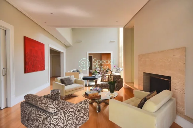Imagem Excelente casa à venda no Morumbi, próximo ao Colégio Pio XII - Área construída: 500m² - Terre...