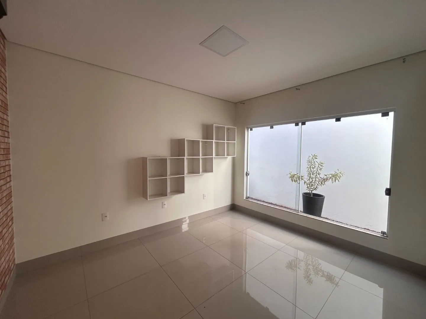 Imagem Casa com 5 dormitórios, 266 m² - venda por R$ 2.100.000,00 ou aluguel por R$ 5.500,00/mês - Alto dos Caiçaras - Patos de Minas/MG