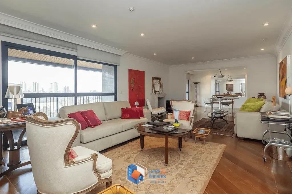 Foto do imóvel Apartamento à venda 4 Quartos 4 Suites 4 Vagas 300M² Vila Andrade São Paulo - SP em Rua Iubatinga