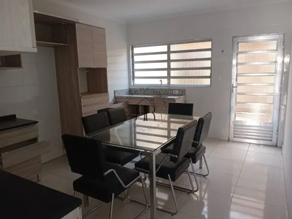 Imagem Casa à venda com 80m², 2 quartos e 1 vaga
Explore esta encantadora casa localizada no acolhedor ba...