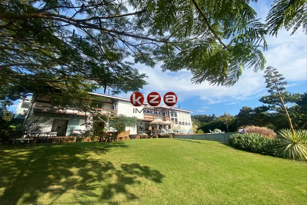 Imagem Imóvel de luxo com 4 suítes e 10 vagas de garagem no Parque São Jorge, Avaré-SP: a casa dos seus sonhos!