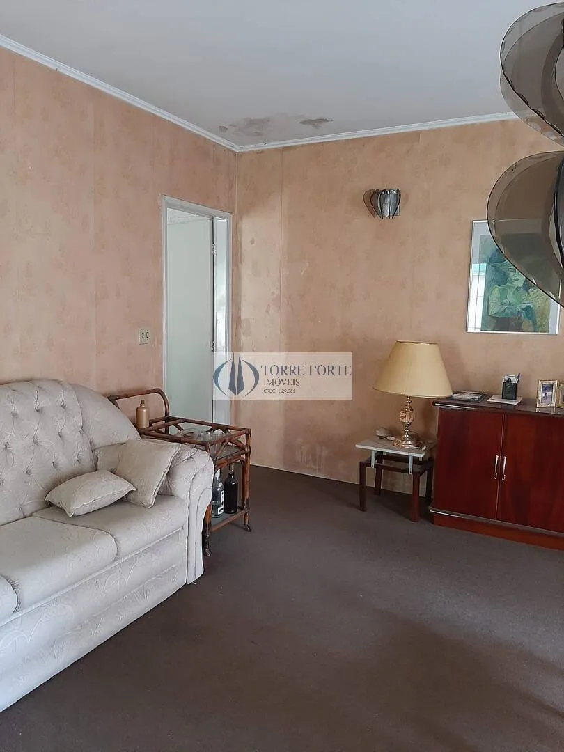 Imagem Bela casa 3dormitórios 2 banheiros e 4 vagas na Vila Formosa