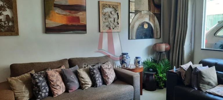 Imagem Casa Duplex c/ 4 Dormitórios à Venda, 150 m² no Peró - Cabo Frio/RJ