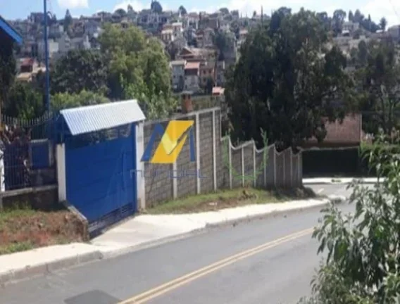 Imagem Vendo Casa em Atibaia, Retiro das Fontes