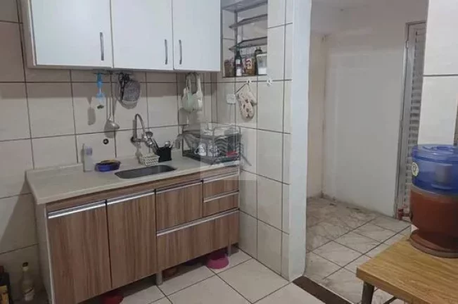 Imagem Casa sobrado á venda em condomínio - Pronto para morar