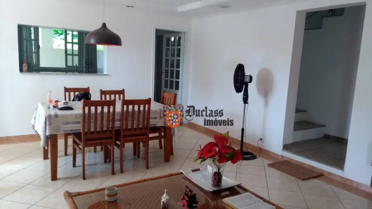 Imagem Sobrado com 2 dormitórios à venda, 180 m² por R$ 590.000,00 - Balneario Praia do Perequê - Guarujá/SP