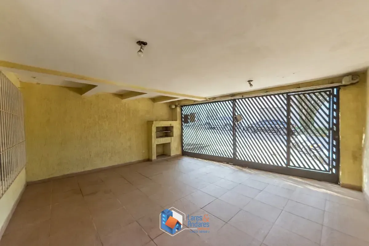 Imagem Sobrado para venda em São Judas com 4 quartos, sendo 1 suíte, 202m²