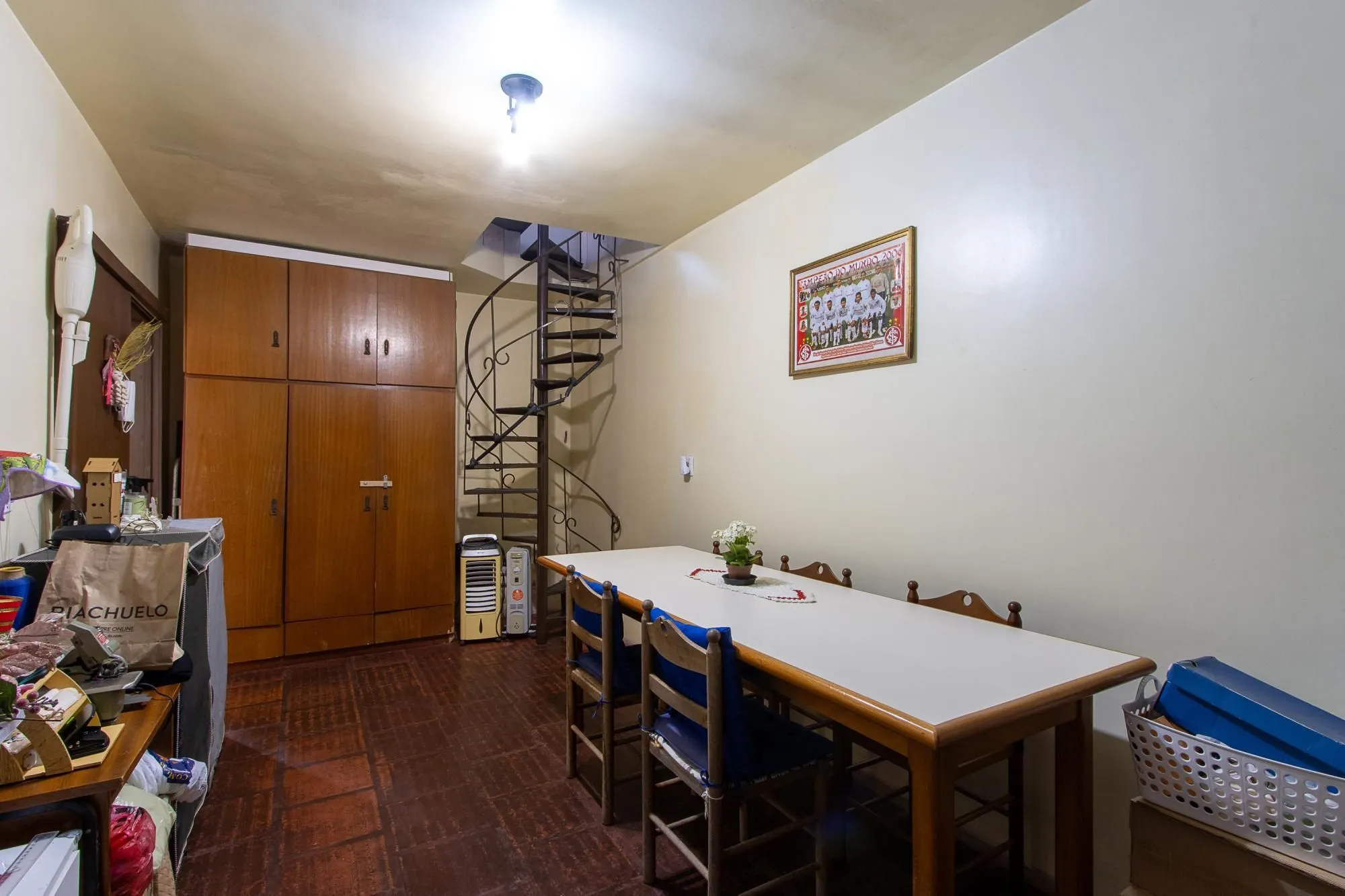 Imagem **Casa de 05 dormitórios, 03 suítes, 06 Banheiros, com 315,10m² privativos na Vila Conceição, Porto Alegre, RS**