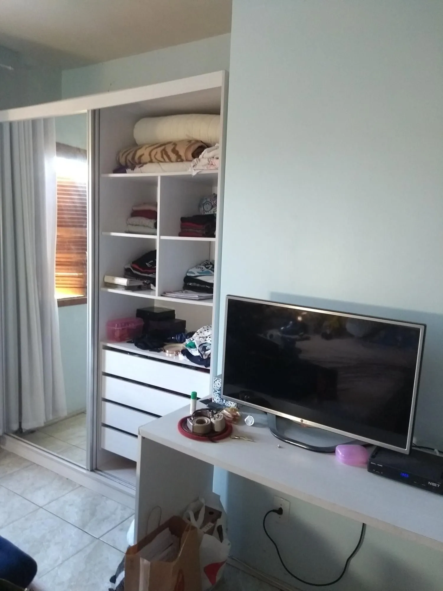 Imagem Predio para Venda - 291m², 3 dormitórios, sendo 2 suites, 1 vaga - Partenon