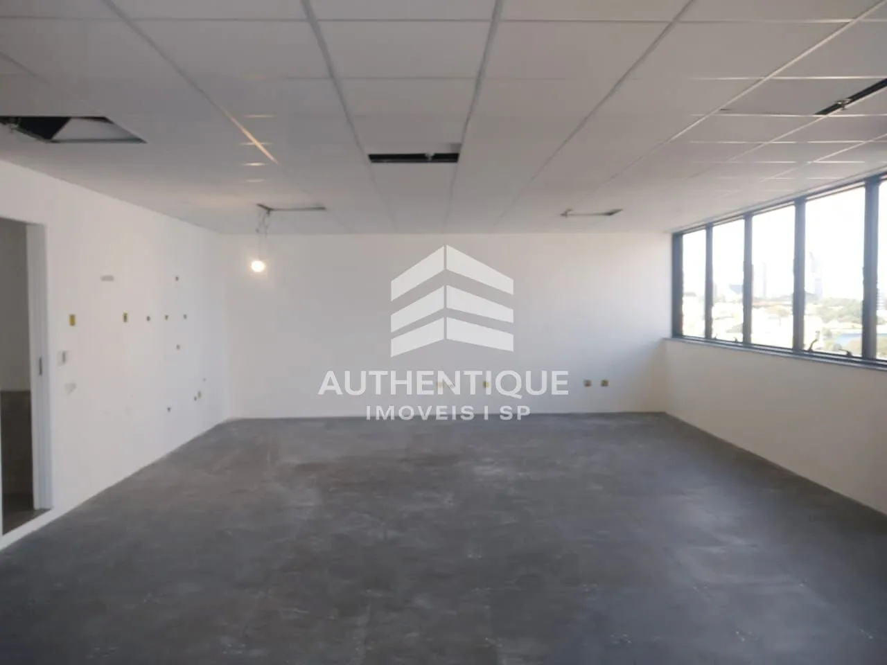 Imagem TORRE 2000 PINHEIROS - Sala Comercial em Pinheiros à venda