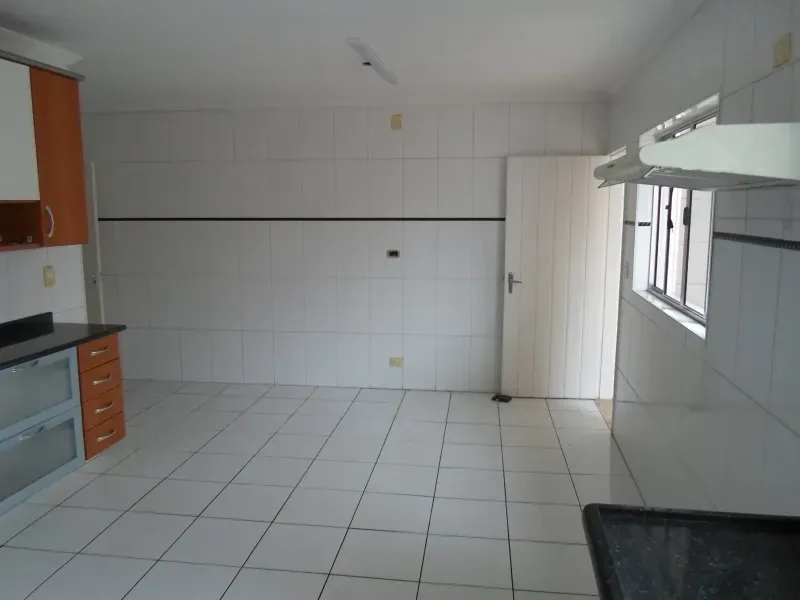 Imagem Casa com 3 Quartos à Venda, 125 metros em Jardim D'Abril - Osasco