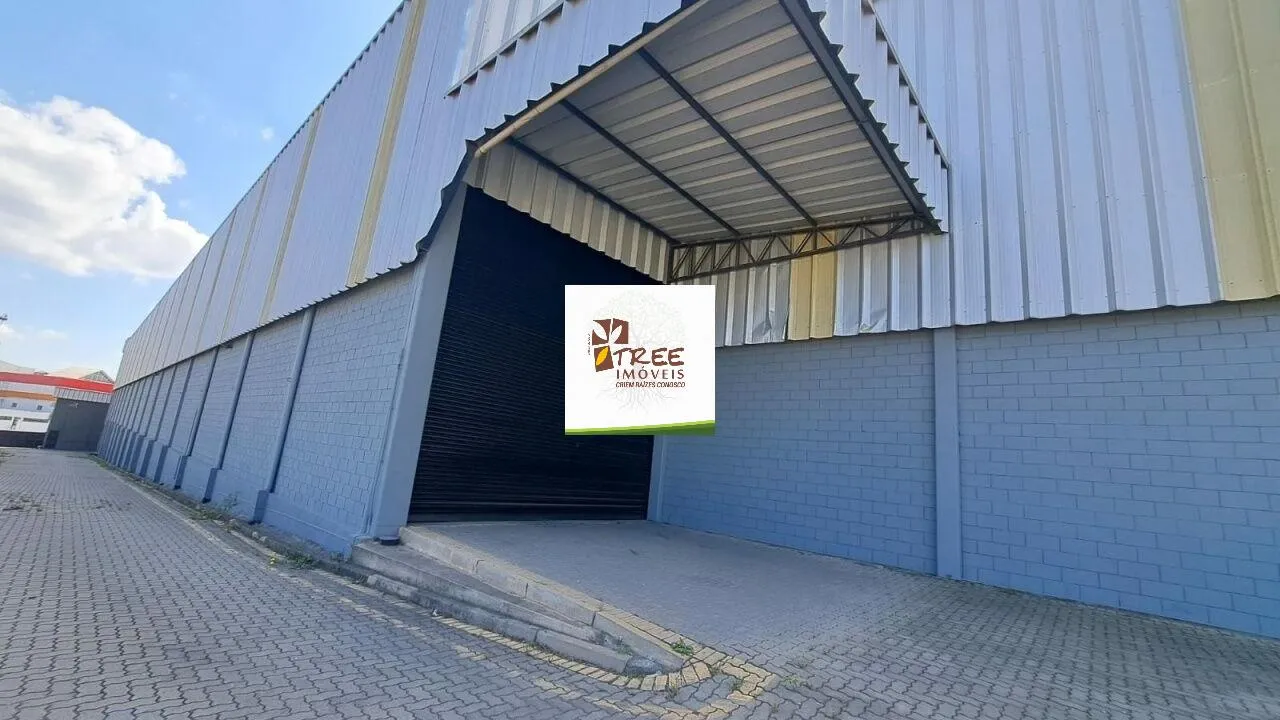 Imagem LOCAÇÃO DE GALPÃO COMERCIAL NO TABOÃO, EM MOGI DAS CRUZES/SP, 7.530m² com pateo de 2.000m², área fabril de 4.500m², 03 docas e ZUP 1. CONSULTE-NOS.