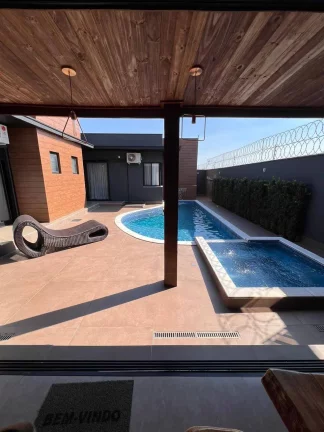 Imagem *Casa Térrea Ibiti Royal Park* *Projeto Arquitetônico Eduardo Rodrigues* Terreno de 461 m2 (vista ...