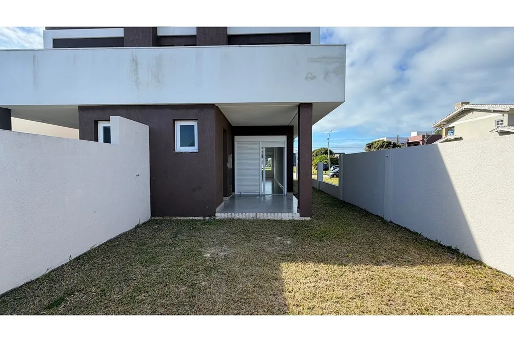 Imagem Casa à venda em Xangri-Lá, Centro, com 3 quartos, 123,78m2